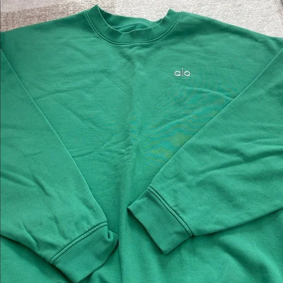 Alo Green Sweatshirt - Picture 1 of 2